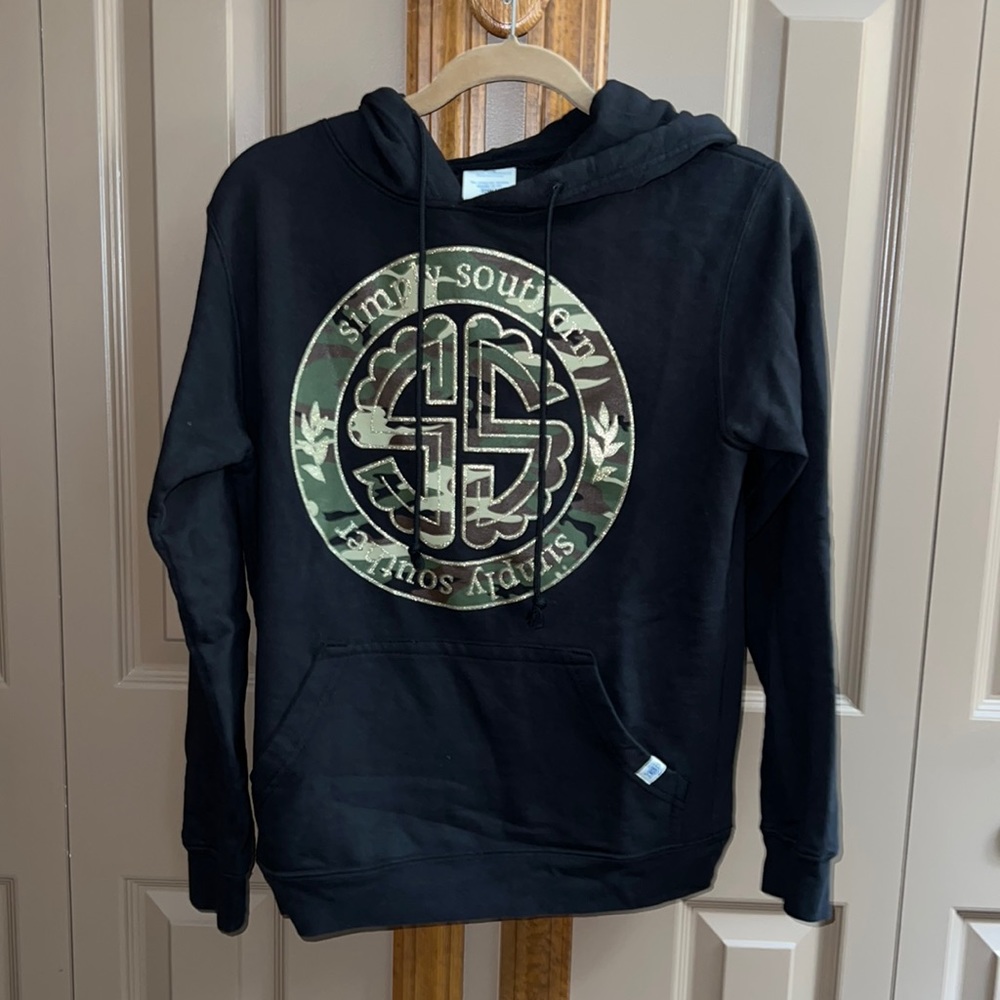 Simply Southern sweatshirt. Size small